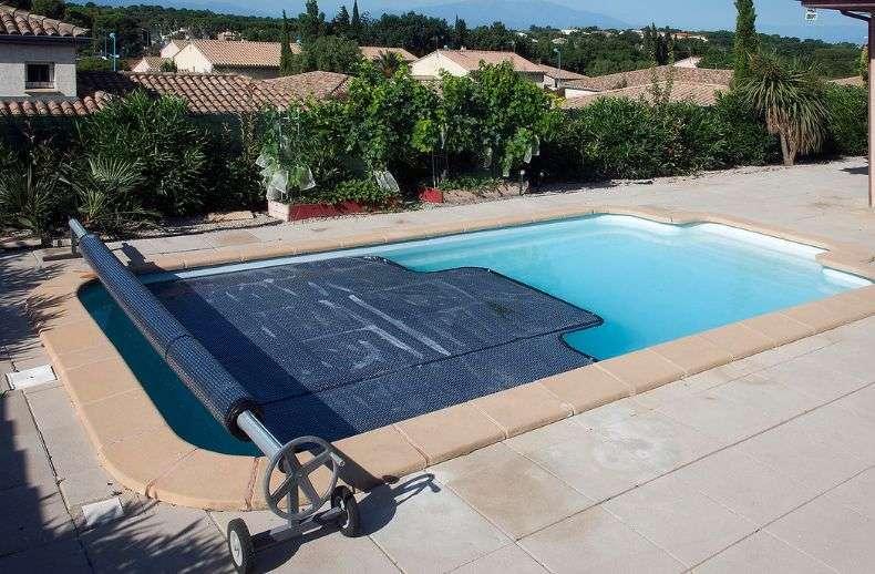 Entretien Bâche Piscine Été