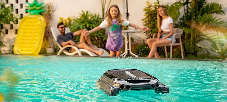 Avantages Écologiques et Économiques des Robots Piscine Solaires