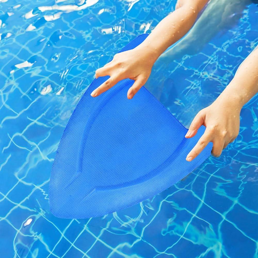 Comprendre l'apparition des mousses dans une piscine naturelle