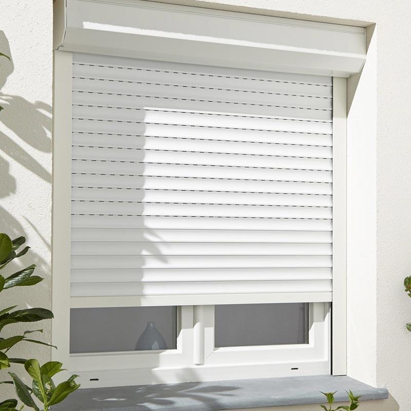 Critères essentiels pour choisir entre volet roulant automatique ou manuel