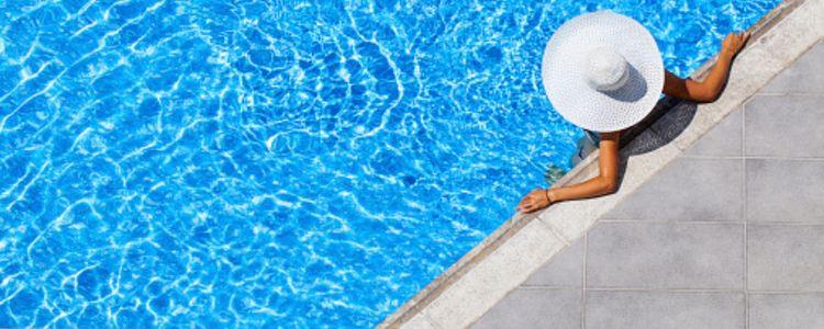 Importance de la Nettoyage Régulier des Margelles pour la Durabilité de la Piscine