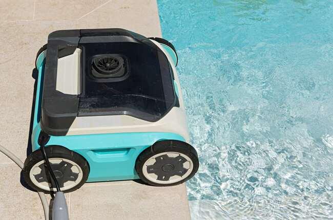 Les technologies innovantes qui facilitent le nettoyage des petites piscines