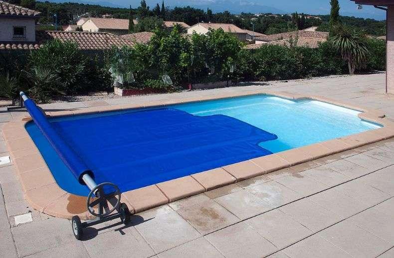 Avantages thermiques pour prolonger vos baignades estivales