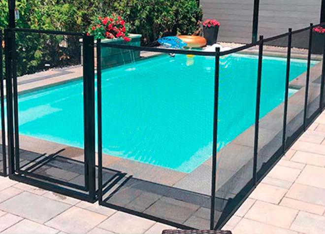 Les équipements de sécurité indispensables à installer autour de la piscine enfant