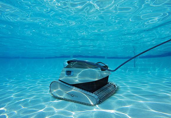 Conseils pratiques pour l'entretien optimal de votre robot piscine et prolonger sa durée de vie